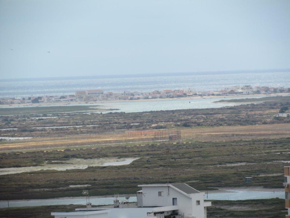 Апартаменты In Faro With Sea View Экстерьер фото